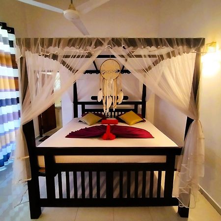 Balance Beach Resort Dikwella Bagian luar foto