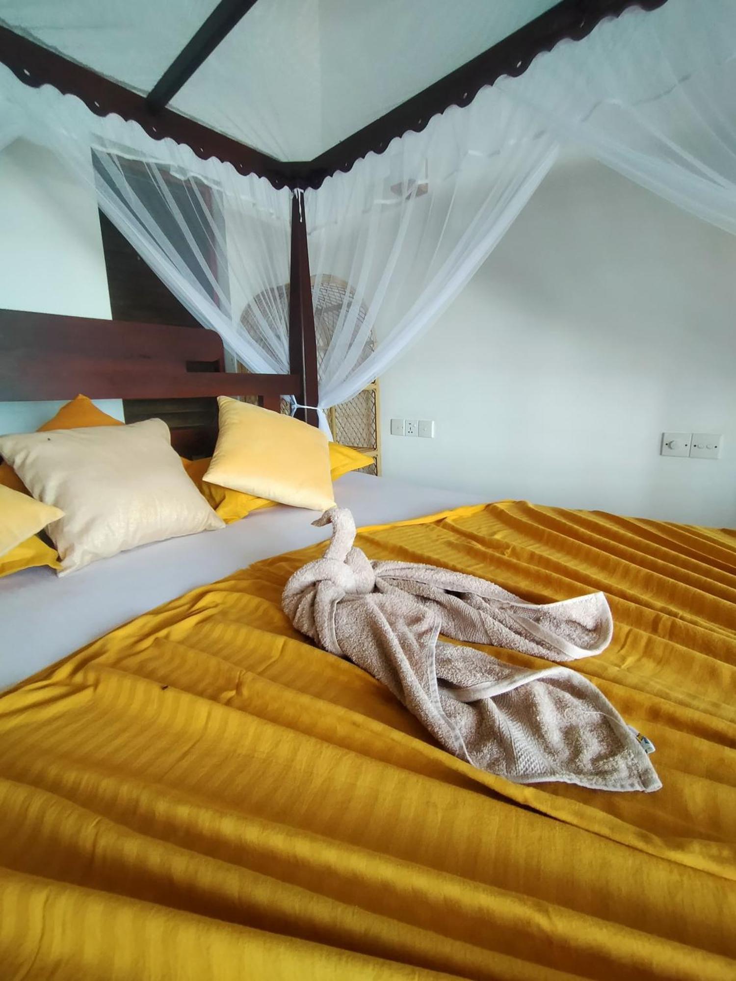 Balance Beach Resort Dikwella Bagian luar foto