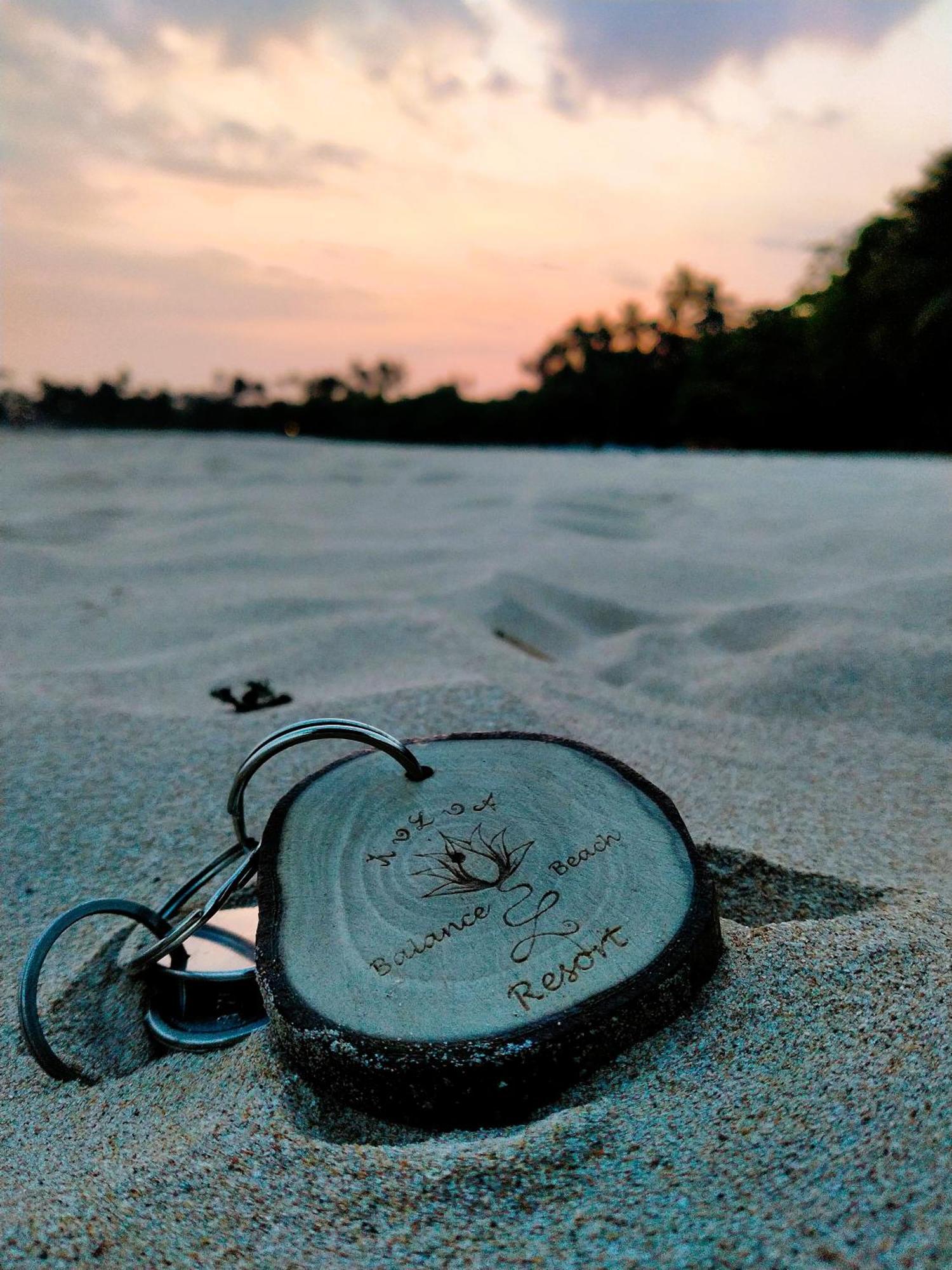 Balance Beach Resort Dikwella Bagian luar foto