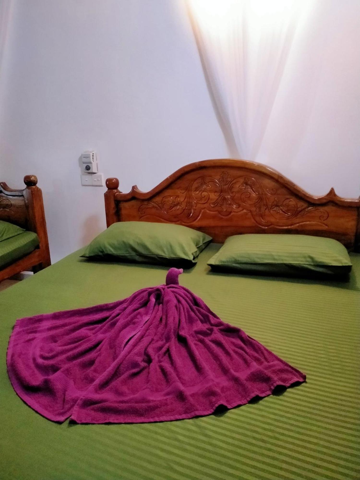 Balance Beach Resort Dikwella Bagian luar foto