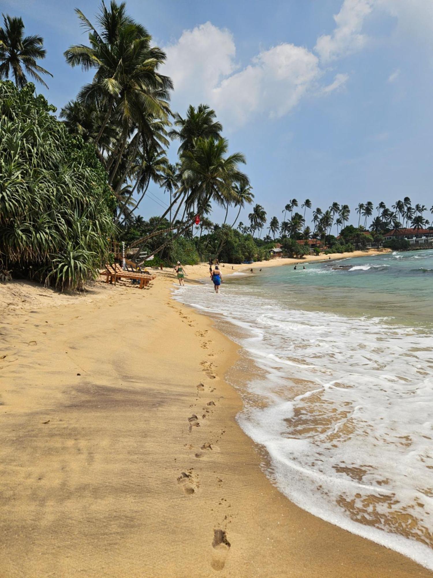 Balance Beach Resort Dikwella Bagian luar foto