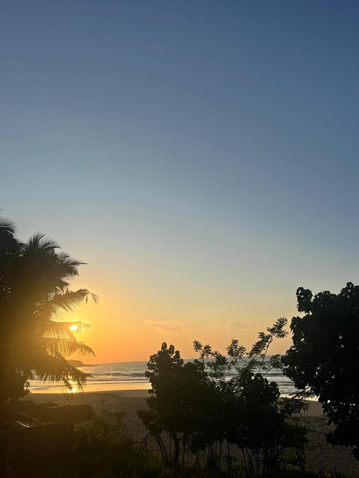 Balance Beach Resort Dikwella Bagian luar foto