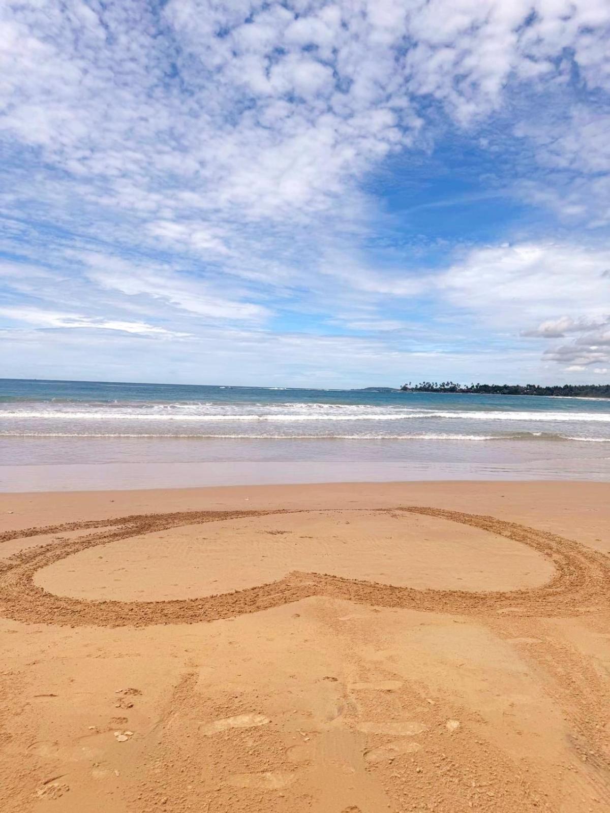 Balance Beach Resort Dikwella Bagian luar foto