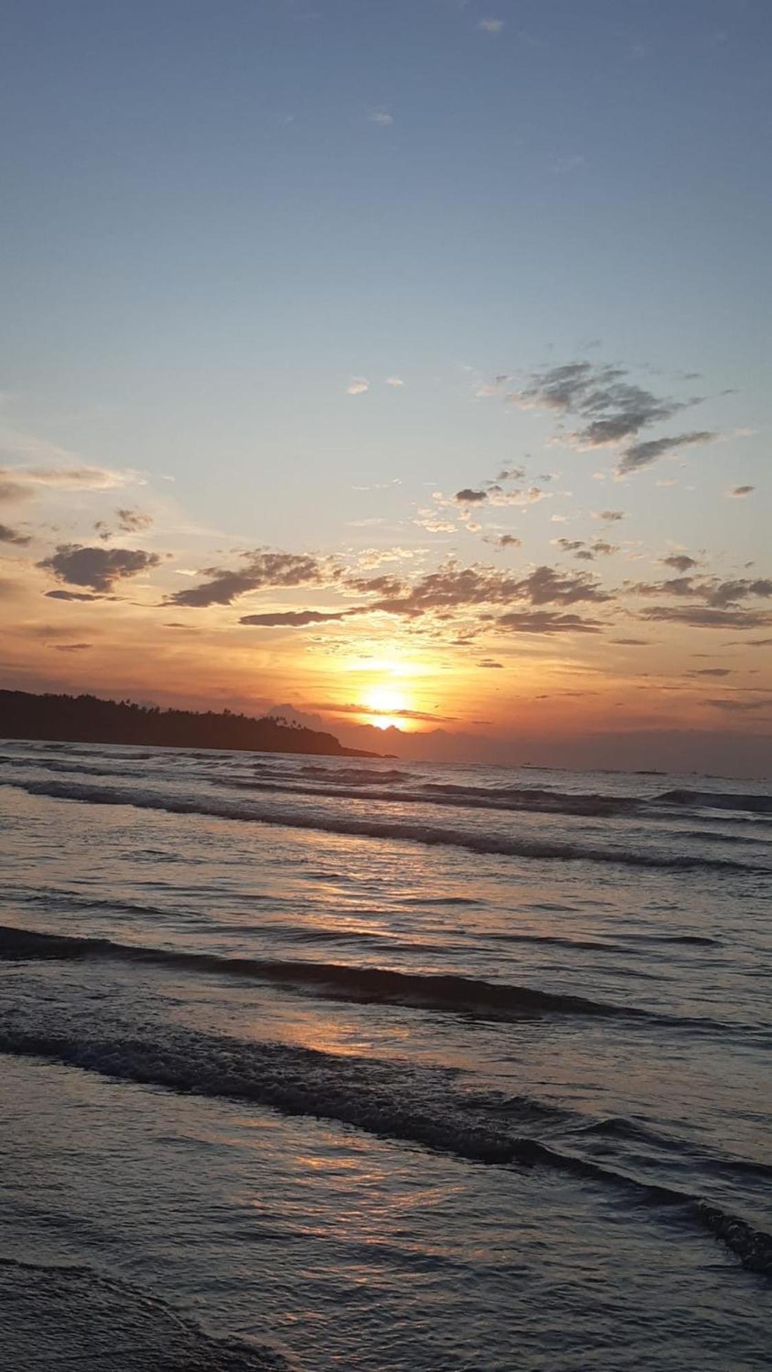 Balance Beach Resort Dikwella Bagian luar foto